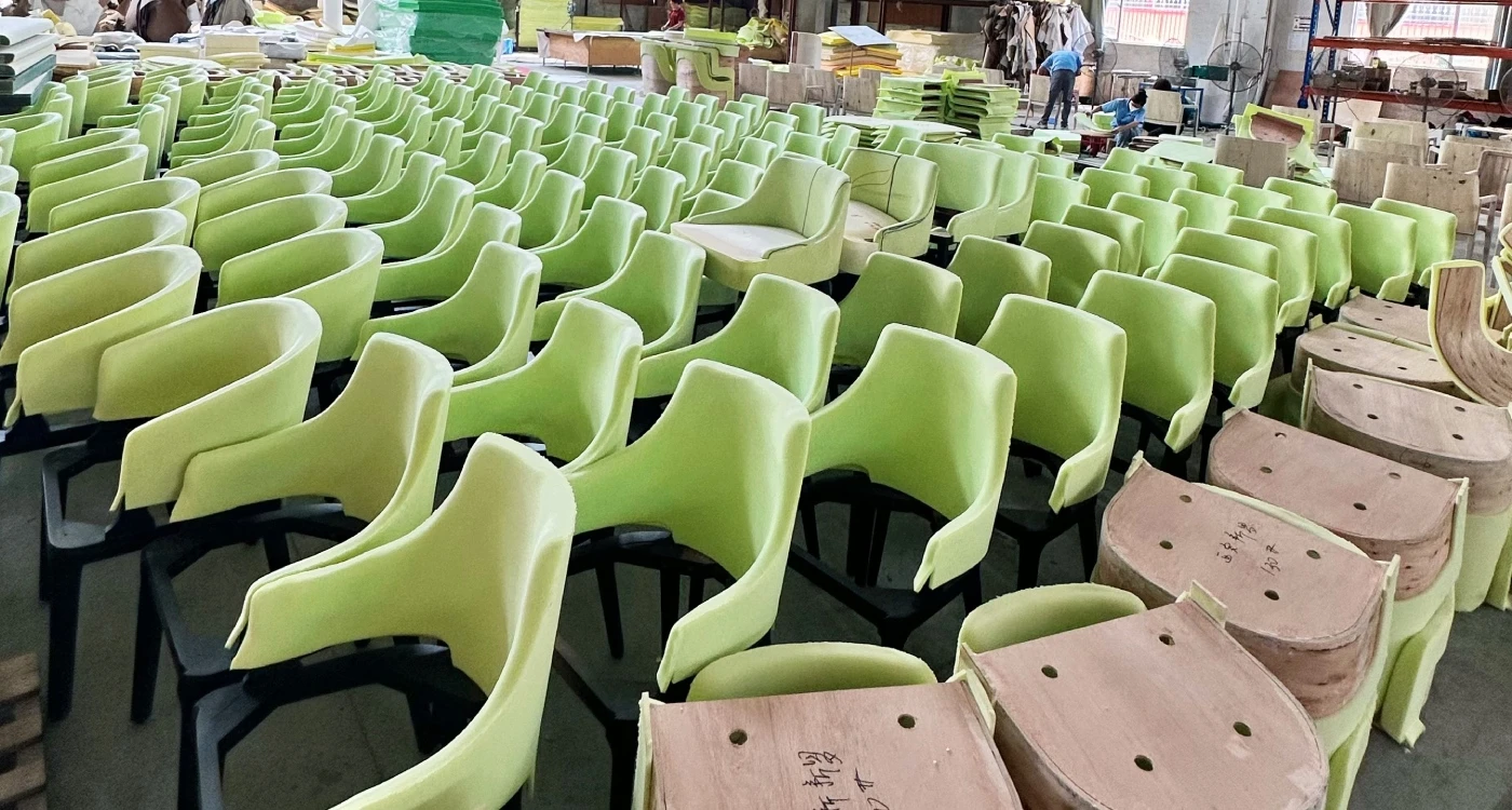 Custom Hotel Upholstered Furniture: Padding and Filling Application Custom Hotel Upholstered Furniture: Padding and Filling Application